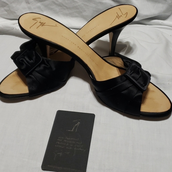 Giuseppe Zanotti satin low heel slide with bow - Picture 3 of 10
